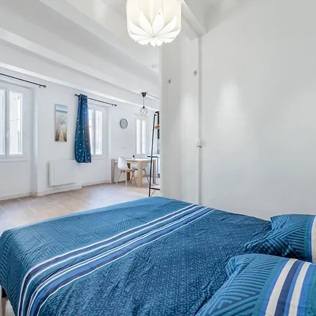 Apartament Joli Studio 30m² En Centre-ville, A 2 Min Du Port