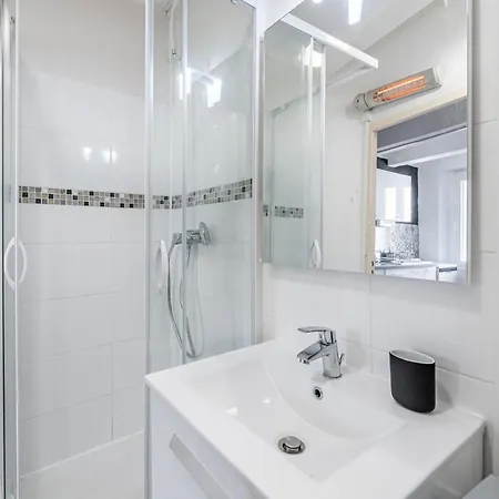 Joli Studio 30m² En Centre-ville, A 2 Min Du Port La Seyne-sur-Mer